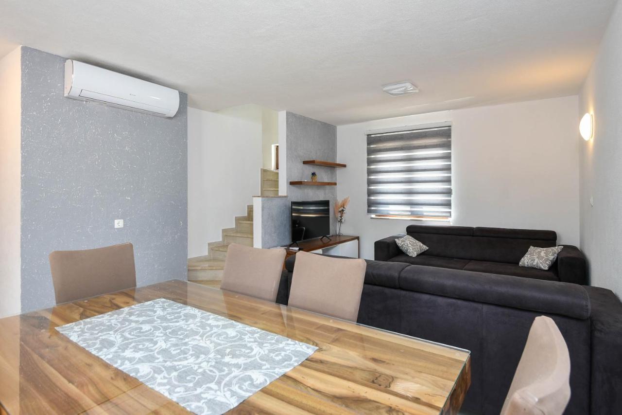 Lidija Apartmani オレビック エクステリア 写真