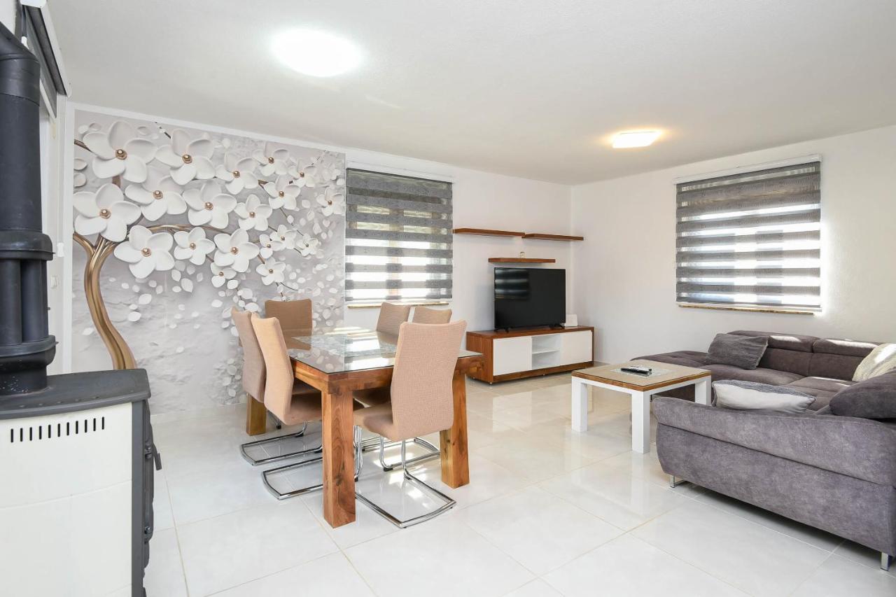 Lidija Apartmani オレビック エクステリア 写真