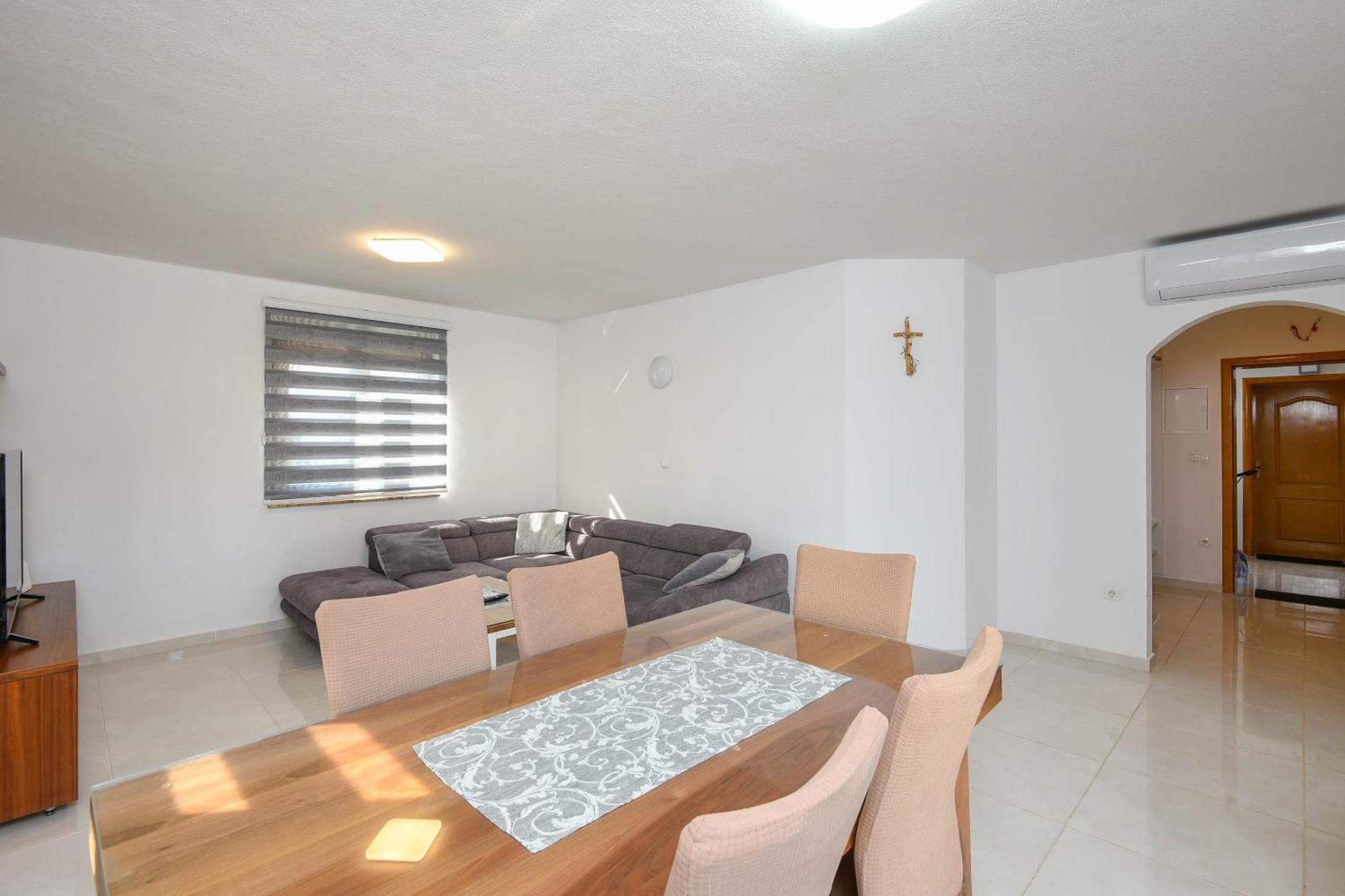Lidija Apartmani オレビック 部屋 写真